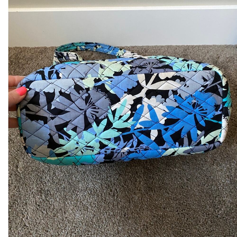 Vera Bradley Retired Quilted Blue CamoFloral Shoulder Tote Bag Purse Cottagecore - Picture 4 of 6